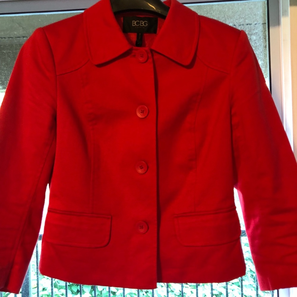 Red crop jaket